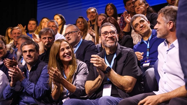 Olmos, Tolosa Paz y Michel lanzaron un nuevo espacio peronista que apuesta por una alternativa de centro y federal