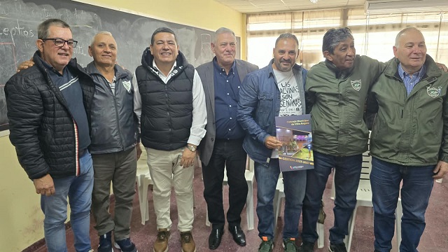 Buyatti impuls&oacute; el reconocimiento a Jos&eacute; Illies y declar&oacute; de inter&eacute;s Municipal su libro sobre Malvinas 
