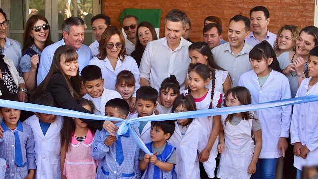 Charata: El Gobernador Zdero inauguro el anexo 2 de la Escuela Primaria N°170