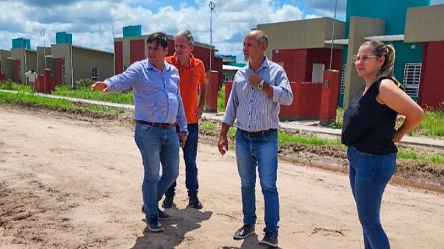 El presidente del IPDUV superviso obras en el Paraje El Palmar de Quitilipi 