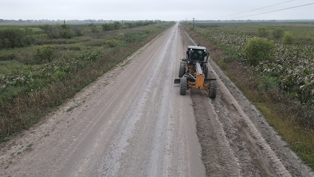 Vialidad Provincial realiza tareas de conservación y mantenimiento en el tramo Cote Lai-Charadai de la Ruta 13  