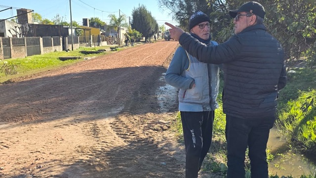 Villa Ángela: avanzan los trabajos de mejoramiento vial en el barrio Sargento Cabral