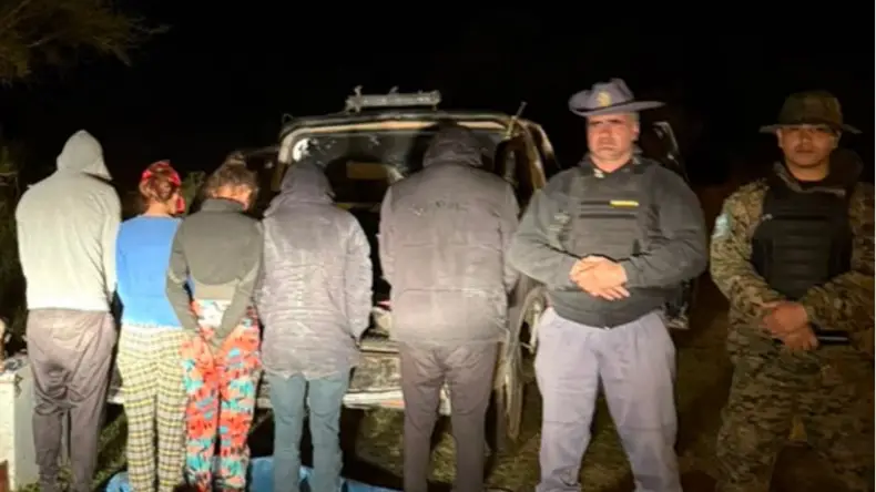 Enrique Urien: Cinco detenidos por abigeato, fueron sorprendidos en un camino vecinal