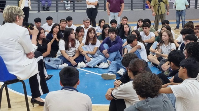 EDUCACIÓN REALIZÓ UNA JORNADA SOBRE LA TRANSFORMACIÓN DE LA ESCUELA SECUNDARIA