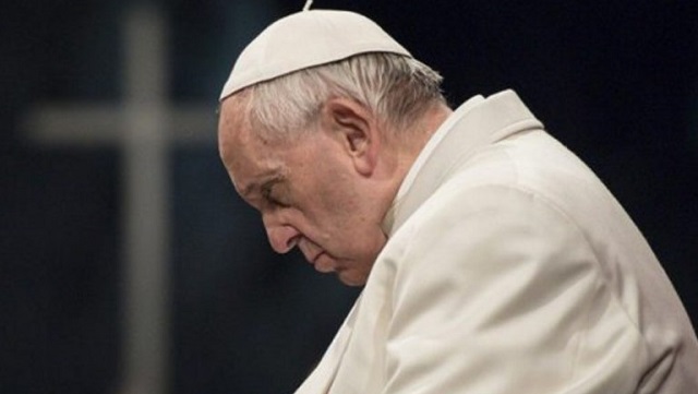 El papa Francisco no asistirá al Vía Crucis en el Coliseo de Roma por el "intenso frío"