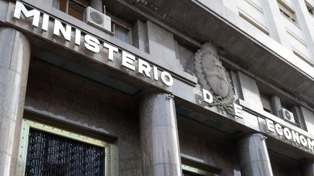 El gasto total del Estado cayó 30% entre enero y septiembre