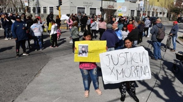 El asesinato de la nena de 11 años en Lanús irrumpió en la campaña y paralizó su final