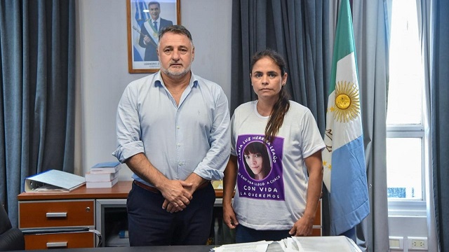 El Ministro de Gobierno recibió a la mama de María Luz Herrera  