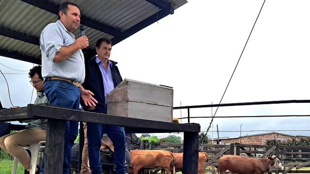 Remates y capacitaciones para fortalecer a los productores chaqueños