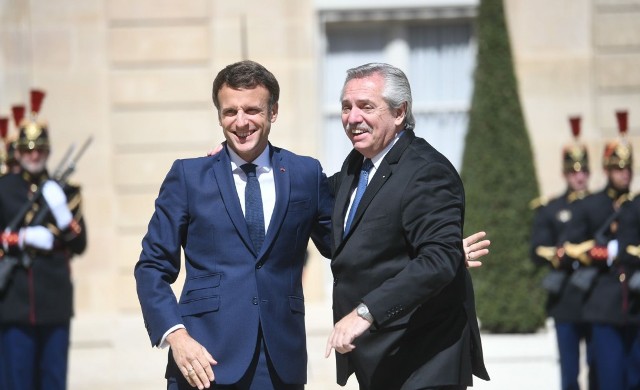 En el cierre de la gira europea, Alberto Fernández se reunió con Macron con la guerra en Ucrania como tema central