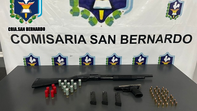 San Bernardo: Secuestran armes en allanamiento por una causa de amenazas con arma de fuego