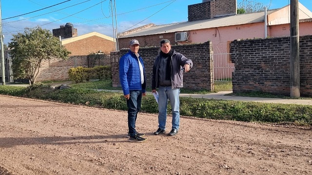 Villa Ángela avanza con la reparación de calles en el Barrio 159 Viviendas 