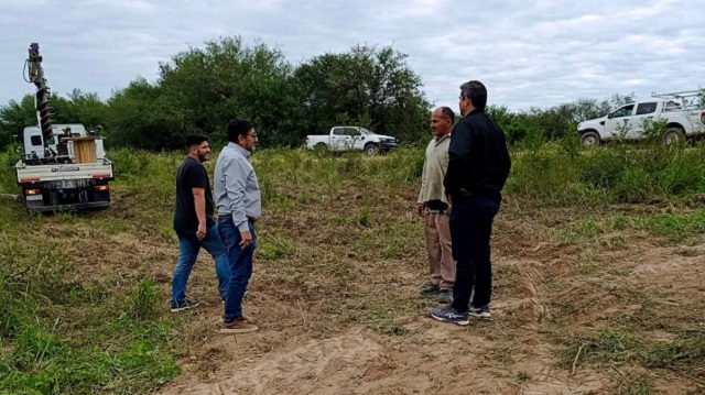 Programa Luz Rural: Avanzan nuevas obras de electrificaci&oacute;n en Parajes de Pampa del Indio