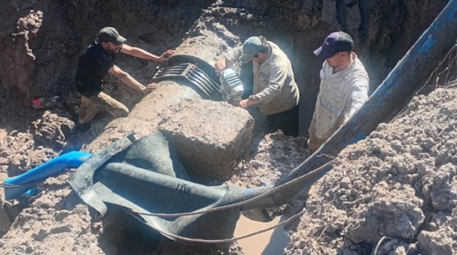 SAMEEP REPARÓ EL PRIMER ACUEDUCTO DEL INTERIOR ENTRE SÁENZ PEÑA Y VILLA ÁNGELA Y EL SERVICIO SE NORMALIZA PROGRESIVAMENTE