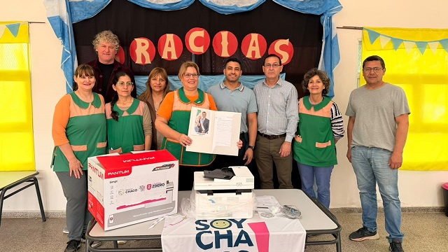 Joaquín García acompañó a Instituciones Educativas de Villa Ángela con entregas gestionadas a través de la Fundación Soy Chaco