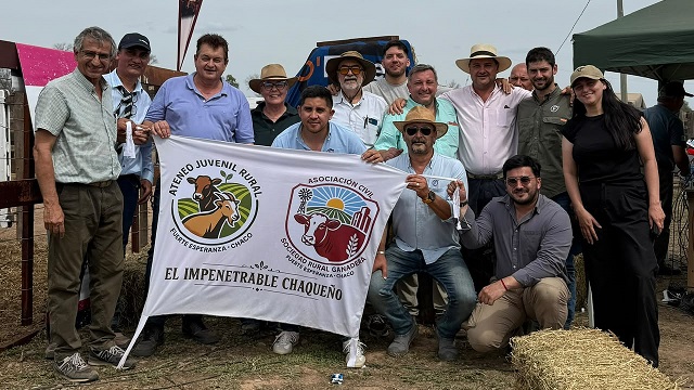 Fuerte Esperanza: Hist&oacute;rico remate ganadero con acompa&ntilde;amiento del Gobierno Provincial 