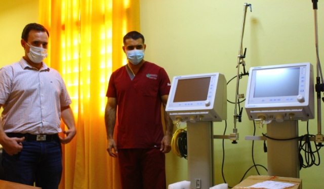 Salud entregó dos nuevos respiradores al Hospital de Castelli  