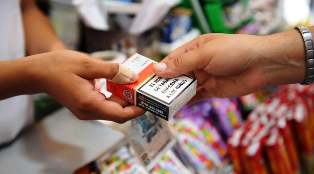 Desde mañana aumentan un 7% los precios de los cigarrillos