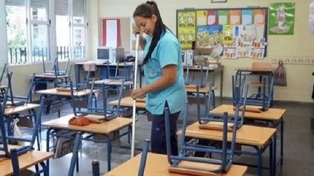 Educación: Las becas del programa de servicio y mantenimiento de Escuelas se cobrarán en junio con aumentos 