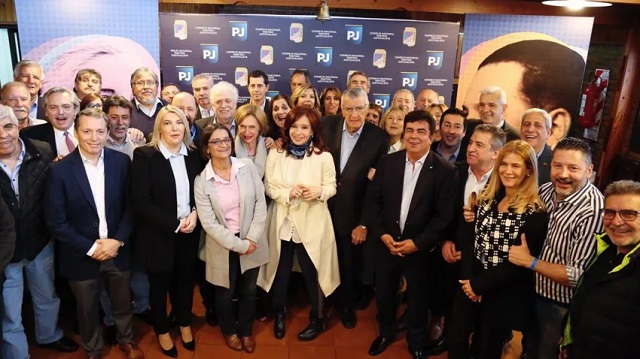 El PJ nacional apoyó a CFK y llamó militantes del todo el país a "mantenerse en alerta permanente"