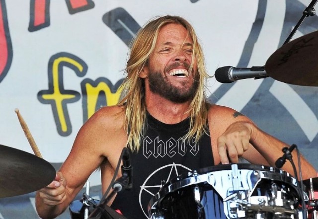 Murió Taylor Hawkins, baterista de Foo Fighters, a pocos días de haber tocado en la Argentina