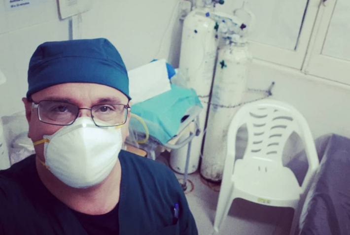 La angustia del doctor chaqueño Julio Picón: “Me mato haciendo guardias extras para aumentar mi sueldo”