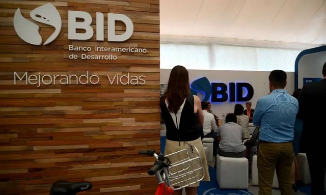 Luego de la crítica de su presidente a la Argentina, el BID aprobó un crédito por más de US$1.100 millones