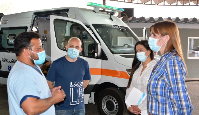 Salud entregó seis Ambulancias para localidades del interior Chaqueño  