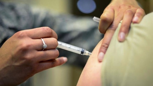 Salud: Comenzó la vacunación invernal para prevenir las enfermedades respiratorias 
