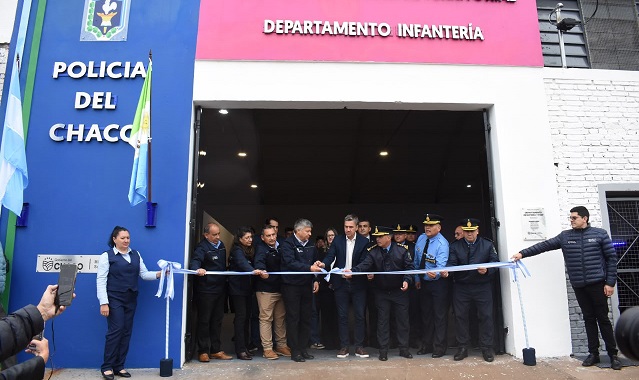 Zdero entreg&oacute; equipamiento e inaugur&oacute; la nueva Sede del Departamento de Infanter&iacute;a