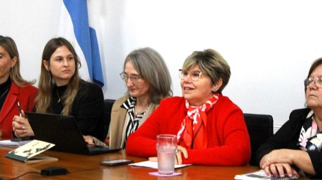 NAIDENOFF: “SENTIMOS EL ACOMPAÑAMIENTO DE LOS DOCENTES Y CONFÍO EN ELLOS PARA SEGUIR POR ESTE CAMINO”