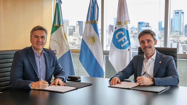 Buenos Aires: El Gobernador Zdero firmó un nuevo convenio con el CFI
