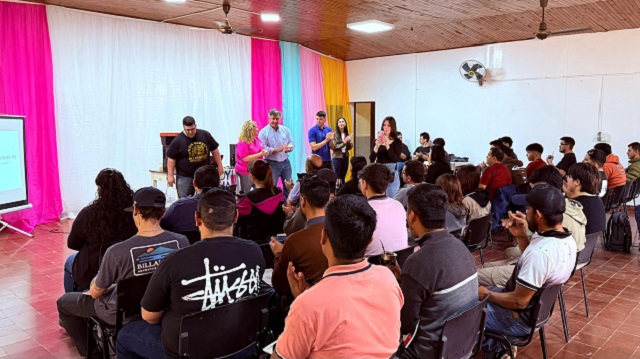 En San Martín y Pampa Almirón: Amplia participación en el Curso “Reparación de Equipos Informáticos”