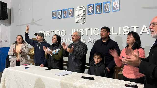 Villa &Aacute;ngela rindi&oacute; homenaje a Per&oacute;n en un nuevo aniversario de su fallecimiento