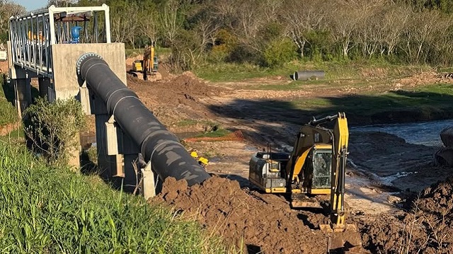 POR LAS OBRAS EN EL ACUEDUCTO, SAMEEP TRABAJA SIN PAUSAS PARA RESTABLECER EL SERVICIO