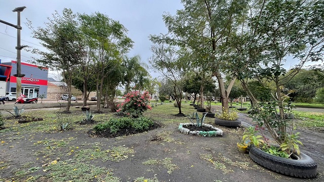 Municipalidad de Villa Ángela: Parquización y Limpieza de Espacios Verdes para una ciudad mas sustentable 