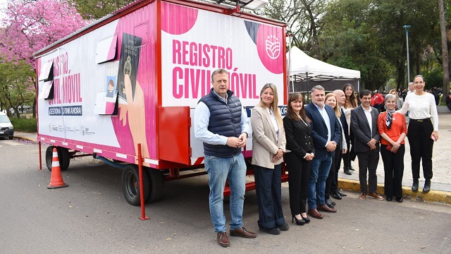 EL GOBIERNO PROVINCIAL PUSO EN MARCHA LA NUEVA UNIDAD MÓVIL DEL REGISTRO CIVIL
