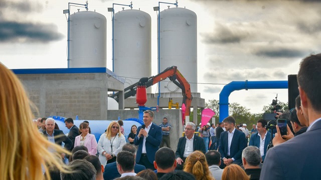 EL SUEÑO DEL AGUA SEGURA SE HACE REALIDAD: “DAMOS INICIO AL FINAL DE UNA OBRA TAN ESPERADA” EXPRESÓ EL GOBERNADOR ZDERO