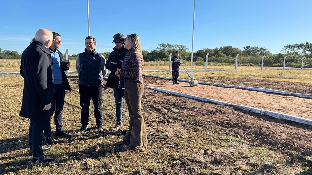 Avanza el Complejo Recreativo y Deportivo Municipal de Laguna Blanca 