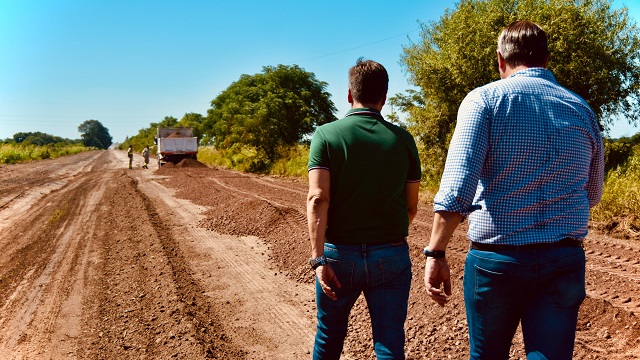 Colonia Los Paraguayos: Tras d&eacute;cadas de espera, finalmente lleg&oacute; el ripio