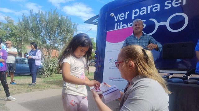 VER PARA SER LIBRES 2026: EL OPERATIVO OFTALMOL&Oacute;GICO LLEG&Oacute; HOY A PAMPA DEL INFIERNO Y PAMPA DEL INDIO