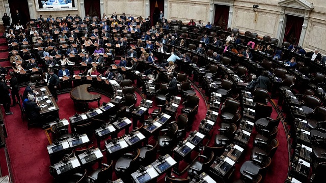 Por amplia mayoría, la oposición logró aprobar el aumento a los jubilados en Diputados