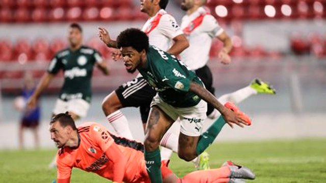 Noche fatídica para River: cayó 3-0 ante el Palmeiras y quedó al borde de la eliminación de la Copa Libertadores