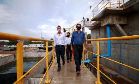 Capitanich y Katopodis supervisaron obras de alto impacto para el saneamiento urbano y el acceso al agua potable 