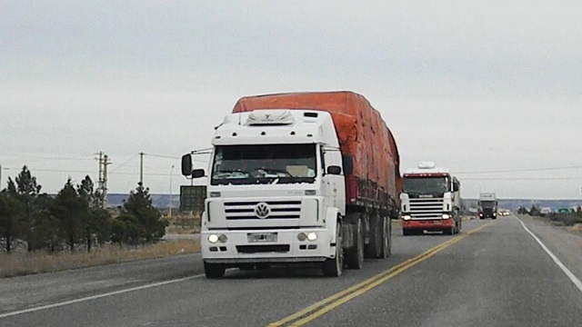 Los costos de mover un camión subieron 2,56% en junio y acumulan un alza del 14% en el primer semestre