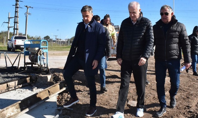 Avanza la transformaci&oacute;n de la Avenida Soberan&iacute;a Nacional - Malvinas: Zdero y Nikisch verificaron los trabajos 