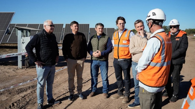 ENERG&Iacute;A LIMPIA PARA EL DESARROLLO: ZDERO DESTAC&Oacute; EL AVANCE DEL PARQUE SOLAR DE QUITILIPI