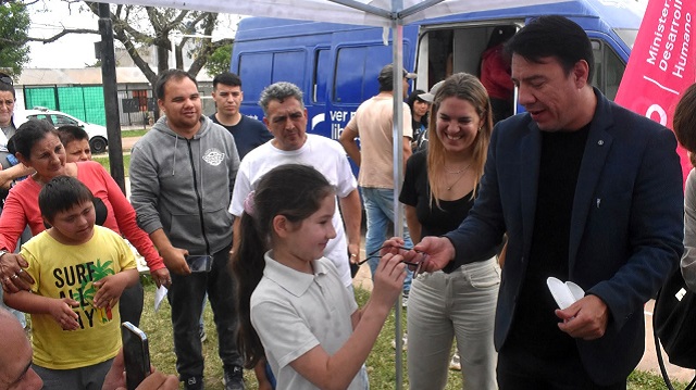 &rdquo;Ver Para Ser Libres&rdquo;: M&aacute;s de 800 Ni&ntilde;os y Adolescentes ya recibieron sus anteojos en Resistencia 