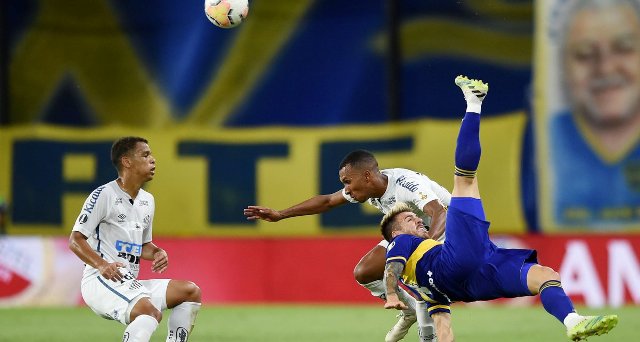 Copa Libertadores: En un partido discreto, Boca igualó 0-0 ante Santos en la primera semifinal 