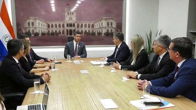 El Gobernador Zdero se reunió con el presidente de Paraguay, Santiago Peña y avanzaron en proyectos conjuntos 